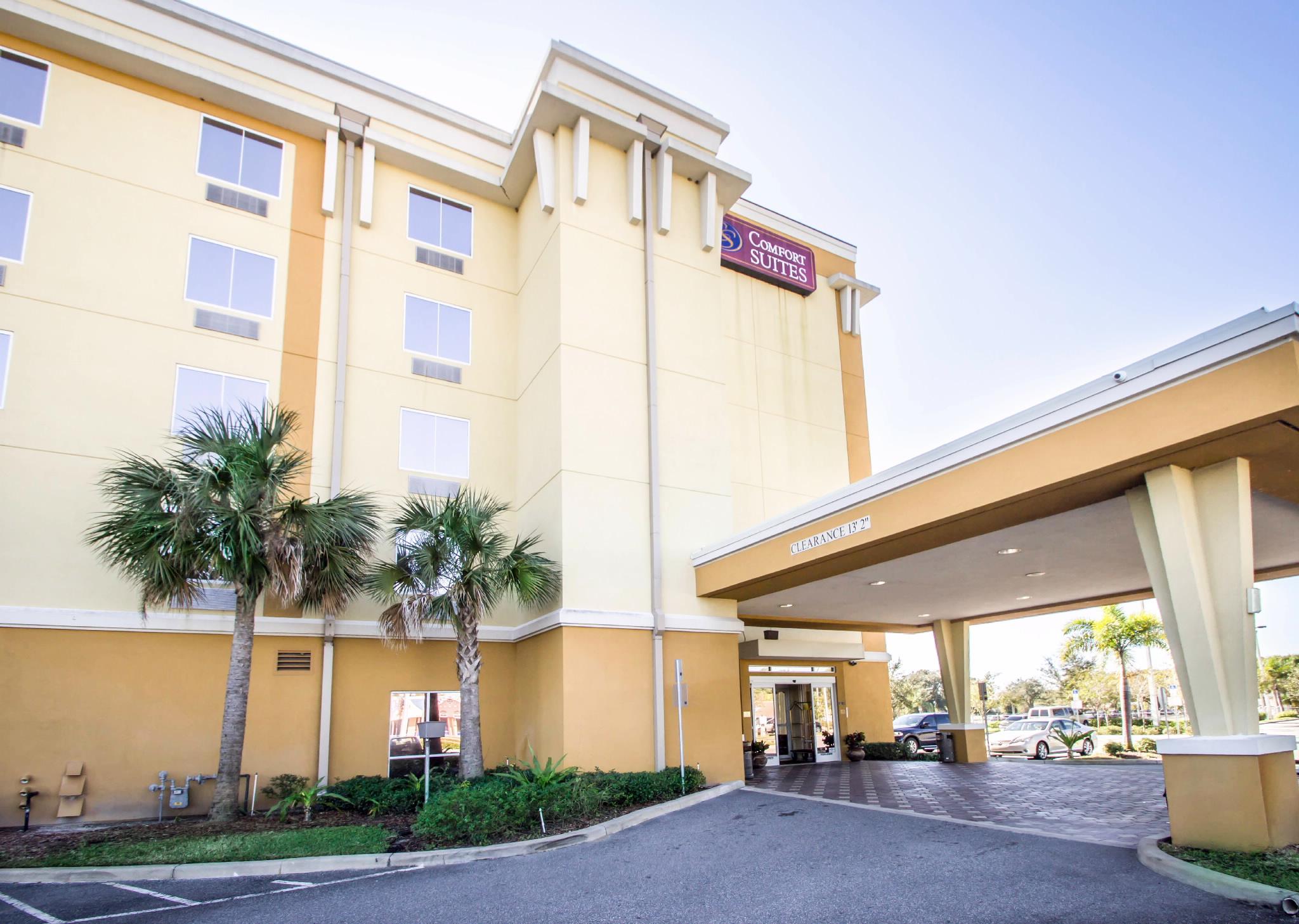 Comfort Suites Orlando Airport Exterior photo